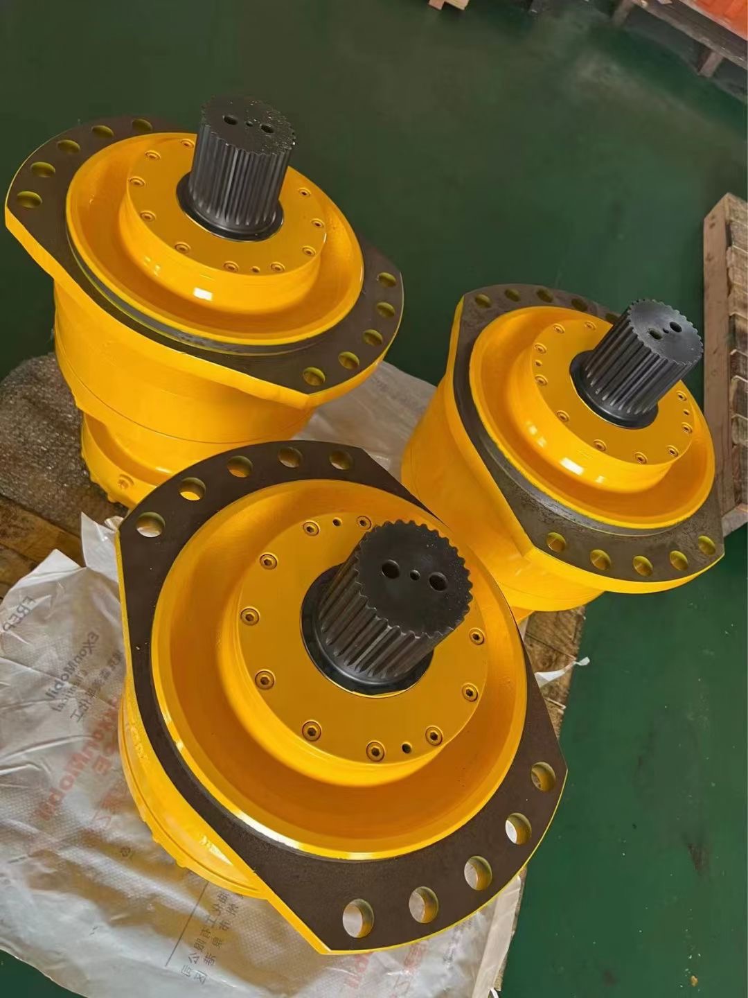 75kw gearbox marine transmission gear box High Quality Foot or Flange Mounting Industrial Multistage Bevel Helical Gearbox